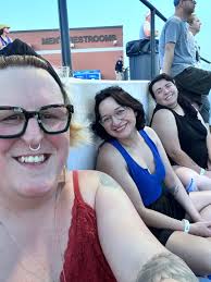 Harriet the Spy (@harrietsue)