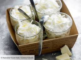 Recette Mousse Au Chocolat Blanc Legere Ingredients 6 Personnes 200 G De Chocolat Blan En 2020 Recette Mousse Au Chocolat Mousse Au Chocolat Mousse Chocolat Blanc