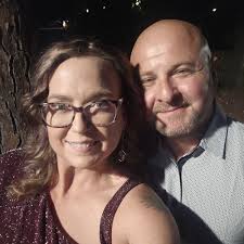 Trying this again lol Are there any bakeries that can and will make a Dora  cake for my daughters birthday. Are also able to provide the edible imaging  and characters. I was