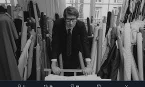 Yves saint laurent e pierre bergé fondano la loro griffe nel 1961, proponendo indimenticabili collezioni di abbigliamento, borse firmate e accessori. Il 1 Agosto 1936 Nasceva Yves Saint Laurent Ecco I Suoi Abiti Piu Significativi Radio Monte Carlo