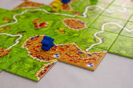 Mesa que consiste en adivinar palabras : Mesa Que Consiste En Adivinar Palabras Juegos De Mesa De Dibujar Y Adivinar Juegos De Dibujar Y