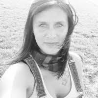 Jennifer Tuccillo's Instagram, Twitter & Facebook