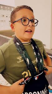 💚 Entraînement ouvert au public, matinée surprise pour Mathéo ! 🥹, Ce  petit Franco-Belge, fou furieux des Verts, a eu le droit à un accès spécial  au Centre sportif Robert-Herbin ! 🫂