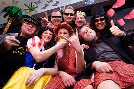 Ein kürzerer fasching folgte wieder 2015 mit rosenmontag 16.feber. Fasching 2015 In Magdeburg Urbanite Net