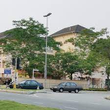 Is $ < 1m a good estimate for smk seksyen 3 bandar kinrara's revenue? Smk Seksyen 1 Bandar Kinrara Puchong Batu Dua Belas Selangor