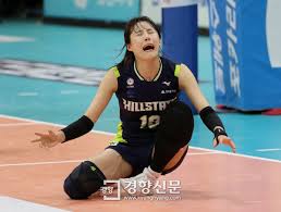 카피툰은 네이버웹툰 다음웹툰 카카오웹툰 레진코믹스 짬툰 투믹스 탑툰 만화책 미리보기 및 다시보기를 제공합니다. ê²½í–¥í¬í†  ê·¹ì ì¸ ì—­ì „ìŠ¹ì— ë„ˆë¬´ ì¢‹ì•„ ìš¸ì–´ë²„ë¦° í˜„ëŒ€ê±´ì„¤ ì´ë‹¤ì˜ ê²½í–¥ì‹ ë¬¸