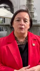 ❇️DÍA NACIONAL DE LA PERSONA CUIDADORA NO REMUNERADA., ➡️ Esta mañana  participamos de este importante hito en La Moneda. Como presidenta de la  Comisión de Familia e Infancia, me alegra informar de un ...