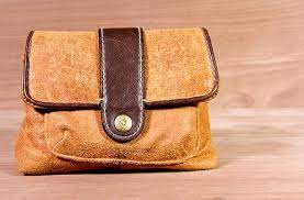 Cara merawat tato yang pertama adalah jangan melepas lapisan pelindung tato. 5 Cara Merawat Tas Dari Berbagai Jenis Bahan Dari Beludru Manik Sampai Kulit Merdeka Com