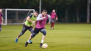 Чемпионат россии по пляжному футболу. Habib Nurmagomedov I Islam Mahachev Sygrali V Futbol Kak Igrayut Bojcy Mma I Tureckij Povar Burak Ozdemir Sport Ekspress