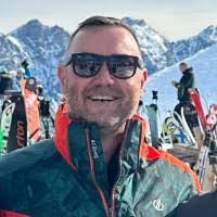 Trey Crump's Instagram, Twitter & Facebook