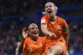 Toch voelt van gils zich deze dagen in het amsterdamse bos een. Oranje Vrouwen Schrijven Historie En Bereiken Finale Van Wk De Limburger Mobile