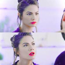 Demet Ozdemir Fan Sayfasi On Instagram Tipini Minciririm Unluler Instagram
