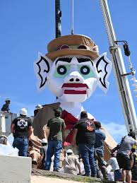 What is this year's theme? STEAMPUNK! A combination of a Victorian,  old-timey style, and funky, futuristic mechanics & technology. Think: the  intricate gears of clock meets high class tea served in porcelain