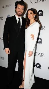 Kıvanç tatlıtuğ and başak dizer's first wedding photo. Second Year Gift From Kivanc Tatlitug To His Wife