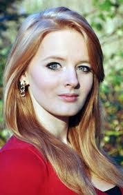 Candice Lundy's Instagram, Twitter & Facebook