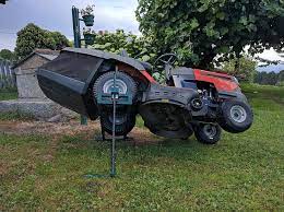 Lawn mower salvage yards are the ideal place to acquire used lawn mower parts cheap. 7 Tips For Selling Your Used Riding Lawn Mower Greg S Small Engine