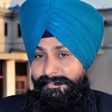 The new USF-VT Series revolutionises desktop cash handling in a compact yet  powerful banknote sorting solution.