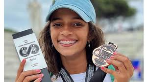Quem é 'fadinha do skate', a nordestina de 13 anos candidata ao ouro nas olimpíadas escrito por lygia azevedo , lygia.azevedo@svm.com.br 14:28 / 22 de junho de 2021. Quem E Rayssa Leal A Fadinha Do Skate De 13 Anos Candidata Ao Ouro Nas Olimpiadas Lygia Azevedo Diario Do Nordeste