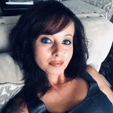 TAMI BENSON (@tamibenson75)