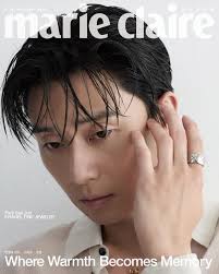 어느새 12월호라니! 🫶😌🌟, #MarieClaire_Highlights, 다정하고 따스한 미래를 소망하는 연말, 12월호 는  모두의 마음속에 온기 어린 순간이 가득하길 바랍니다. 대담하면서 도 절제된 커버 스토리의 주인공은 배우 박서준(@bn_sj2013)입니  다. 샤넬(@chanelofficial) 코코 크러쉬가 정의하는 네오 ...
