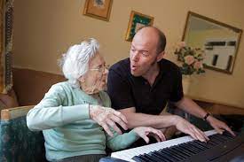 Here are some wonderful free playlists of famous songs from the 40s, 50s & 60s! Music Therapy For The Elderly West Island Blog