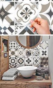 Decorare Con Le Piastrelle Adesive 16 Idee Per La Vostra Casa Ispiratevi Piastrelle Decorazioni Idee Per Il Bagno