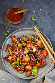 The gravy will start to thicken, simmer the fire add in 1 tsp sugar or 1/2 tsp if you prefer. Easy Restaurant Style Chilli Chicken Piping Pot Curry