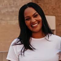 Amber Devaney's Instagram, Twitter & Facebook