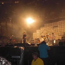 She dreams in color, she dreams in red, can't find a better man. Stream Pearl Jam Better Man By Os Portillo Listen Online For Free On Soundcloud