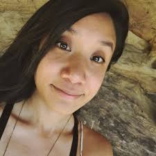 não existe sequer uma coisa como "totalmente curada". esperar que um seja  perfeito antes de estar "pronto" é ridículo. Estou a fazer um trabalho  interior enorme e a passar por algumas merdas,