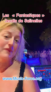 Recre A’Nimes et Music-Force… la super combinaison pour les petits et les  grands 👍🏼😉😉🎶…. Pendant que les grands, chantent et dansent, les petits  s’éclatent avec les structures. 🥳