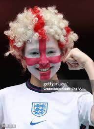 24,724 Eddie The Head Photos & High Res Pictures