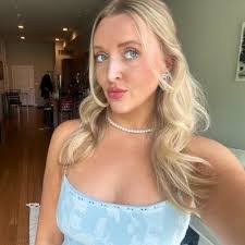 Kendra Renee's Instagram, Twitter & Facebook