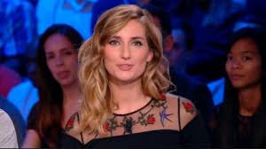 21,449 likes · 63 talking about this. The Embroidered Dress Of Marie Portolano In Canal Football Club Spotern