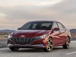 31 city/41 hwy/35 combined mpg. 2021 Hyundai Elantra Debuts With Fierce Styling New Hybrid Option Drive Arabia