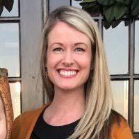 Melissa Barnhart's Instagram, Twitter & Facebook