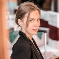 40+ "Chloe Logan" profiles