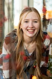 Naomi Grim's Instagram, Twitter & Facebook