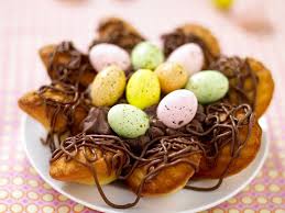 Gateau Panosundaki Pin