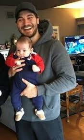 Cagatay Ulusoy With A Baby 2018 Stil