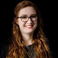 Eva Saunders's Instagram, Twitter & Facebook