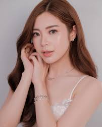 Dukung Miss Indonesia