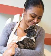 Sarah Leas's Instagram, Twitter & Facebook