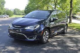 The hybrid isn't as smooth as. 2018 Chrysler Pacifica Hybrid Limited Long Distance Hauler The Truth About Cars