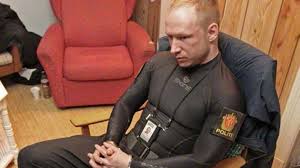 Breivik is a suspect in a bombing in oslo and a shooting on a nearby. Mutter Soll Massenmorder Breivik Beim Geldwaschen Geholfen Haben Der Spiegel