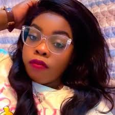 Lying Ex” 🎤: Sydney Castillo Your soap is a joke! Upgrade your personal  care with Dr. Squatch #donttellcomedy #sydneycastillo #standup #comedy  #funny #jokes