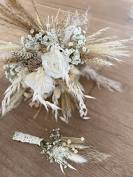 Sourcing the most realistic fake wedding flowers and designing quality silk flower bouquets has become my life's great joy! 13 50