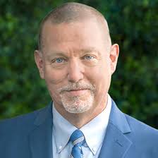 Honored to share that I'm joining Cision's Executive Team as SVP & Head of  Strategy. This promotion is especially meaningful as I step into it just  after maternity leave—my daughter just turned