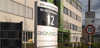At biontech we believe that every cancer patient's treatment should be individualized. Eu Kauft Bis Zu 1 8 Milliarden Weitere Impfstoff Dosen Comirnaty