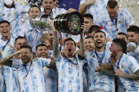 An instagram photo of lionel messi holding the copa america trophy has become the most liked sports photo on. Messi Pays His Debt To Argentina With Copa America Title